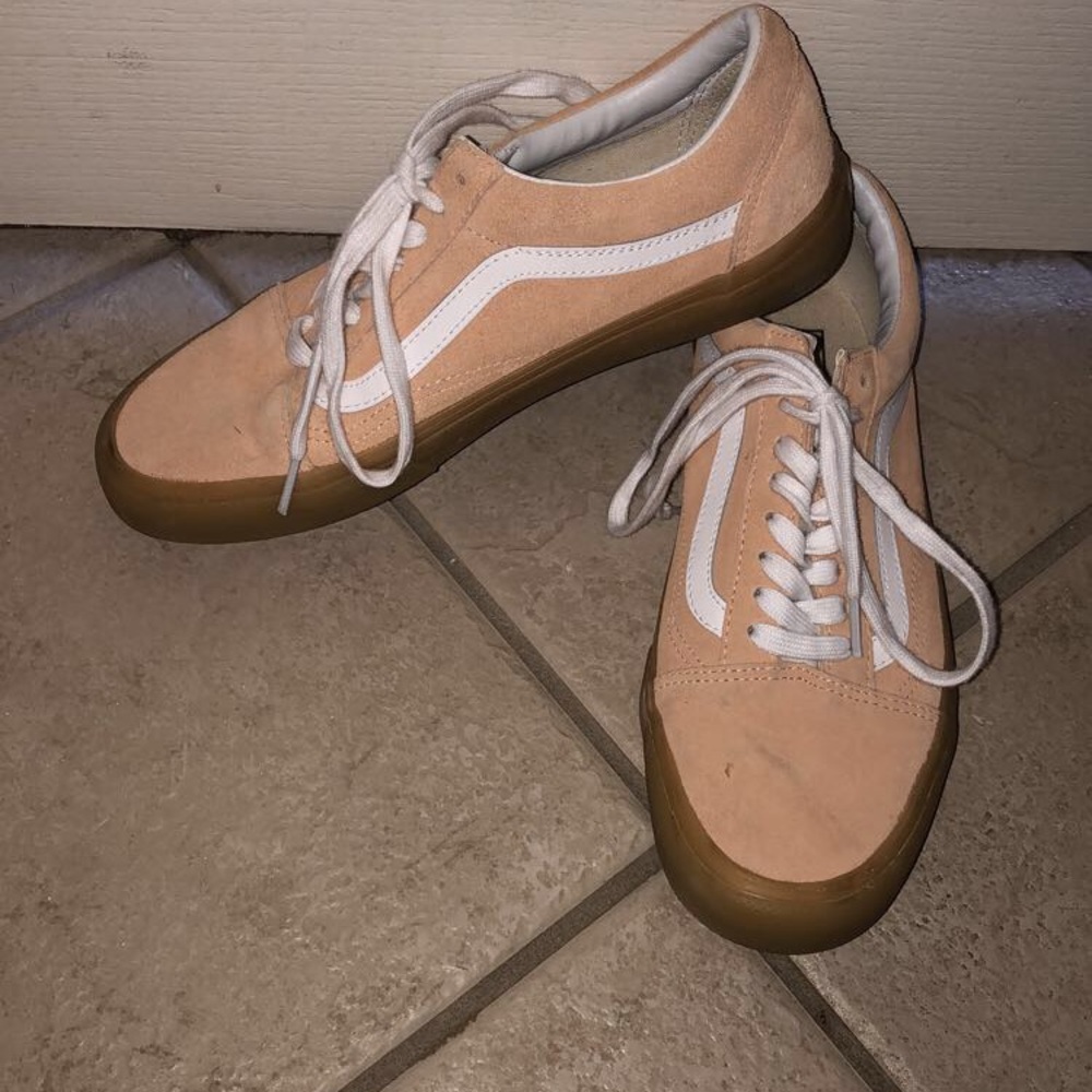 Peach Vans Gumbottom